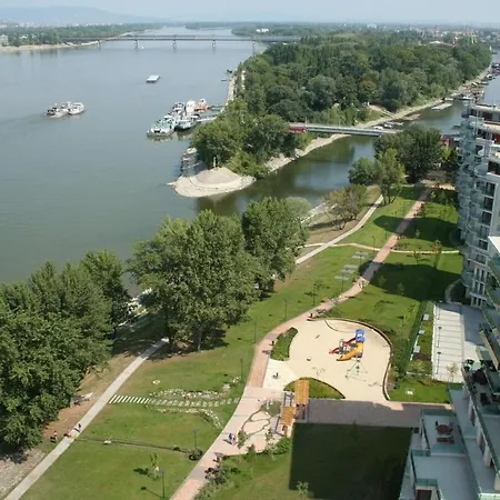 N.cristian Budapesta