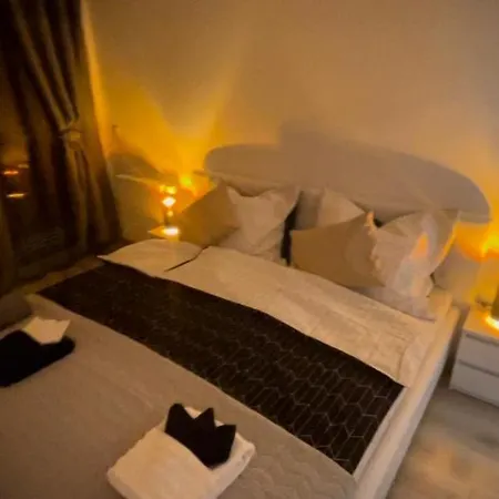 N.cristian Apartament *