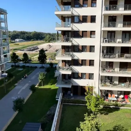 N.cristian Budapeszt