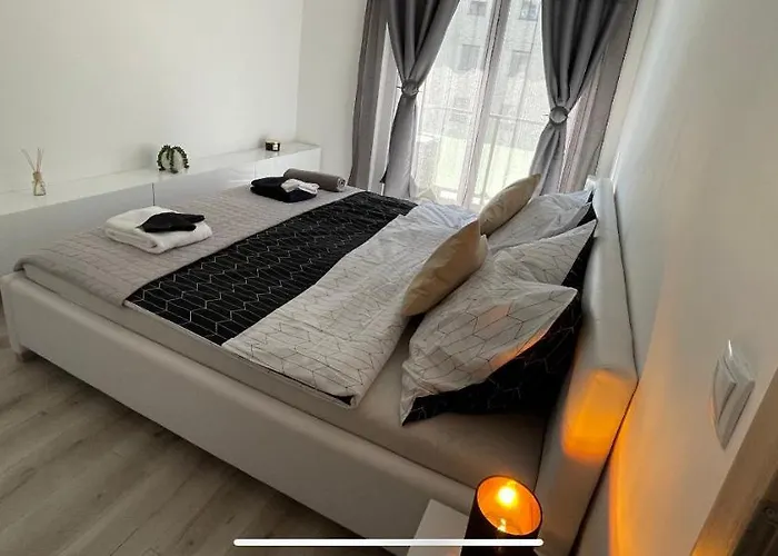 N.cristian Budapest
